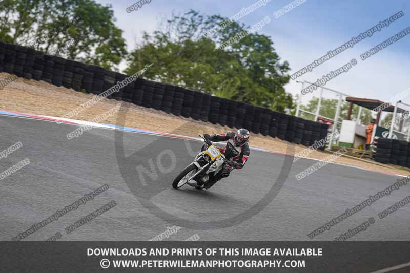 enduro digital images;event digital images;eventdigitalimages;mallory park;mallory park photographs;mallory park trackday;mallory park trackday photographs;no limits trackdays;peter wileman photography;racing digital images;trackday digital images;trackday photos